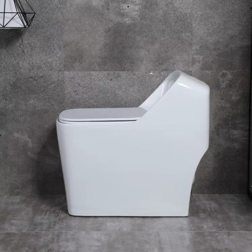 Alsó kifolyású ultrakompakt WC