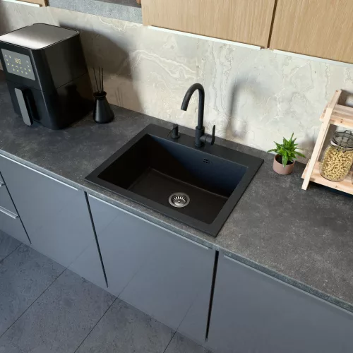Gránit mosogató NERO Piazza-60 + magasított csaptelep + adagoló (fekete)