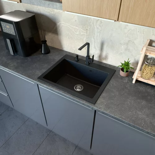 Gránit mosogató NERO Piazza-60 + magasított csaptelep + adagoló (fekete)