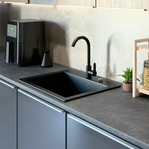 Gránit mosogató NERO Piazza-60 + magasított csaptelep + adagoló (fekete)